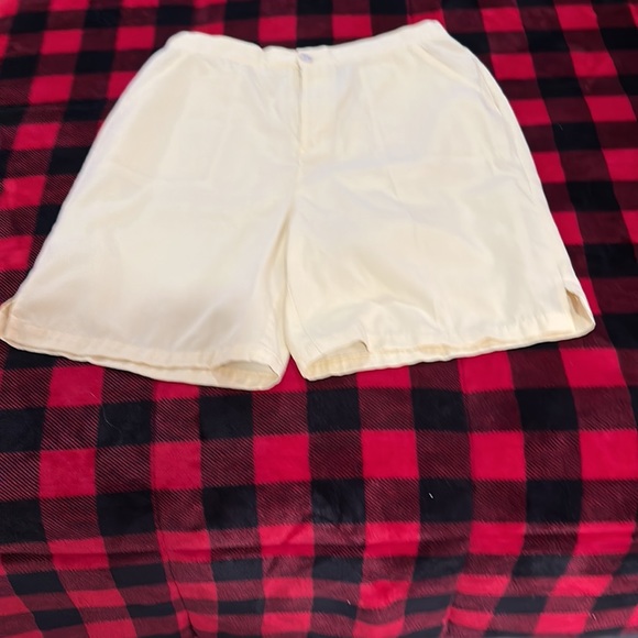 Ladies C.B. Casual shorts - Picture 3 of 6